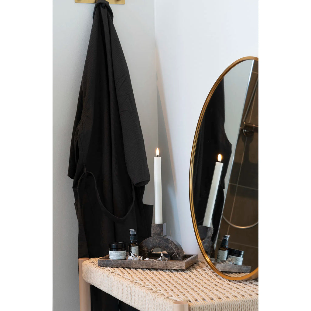 Abano sittbänk – flätad sits i naturmaterial