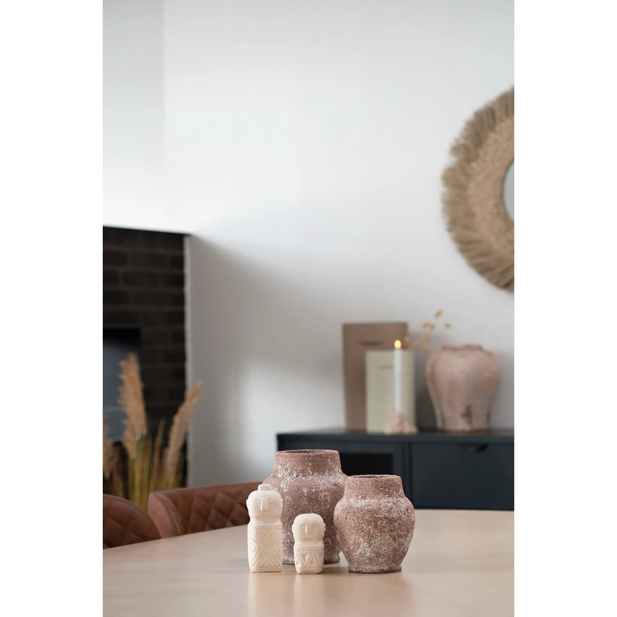 Totem dekorationsfigur i cement – beige