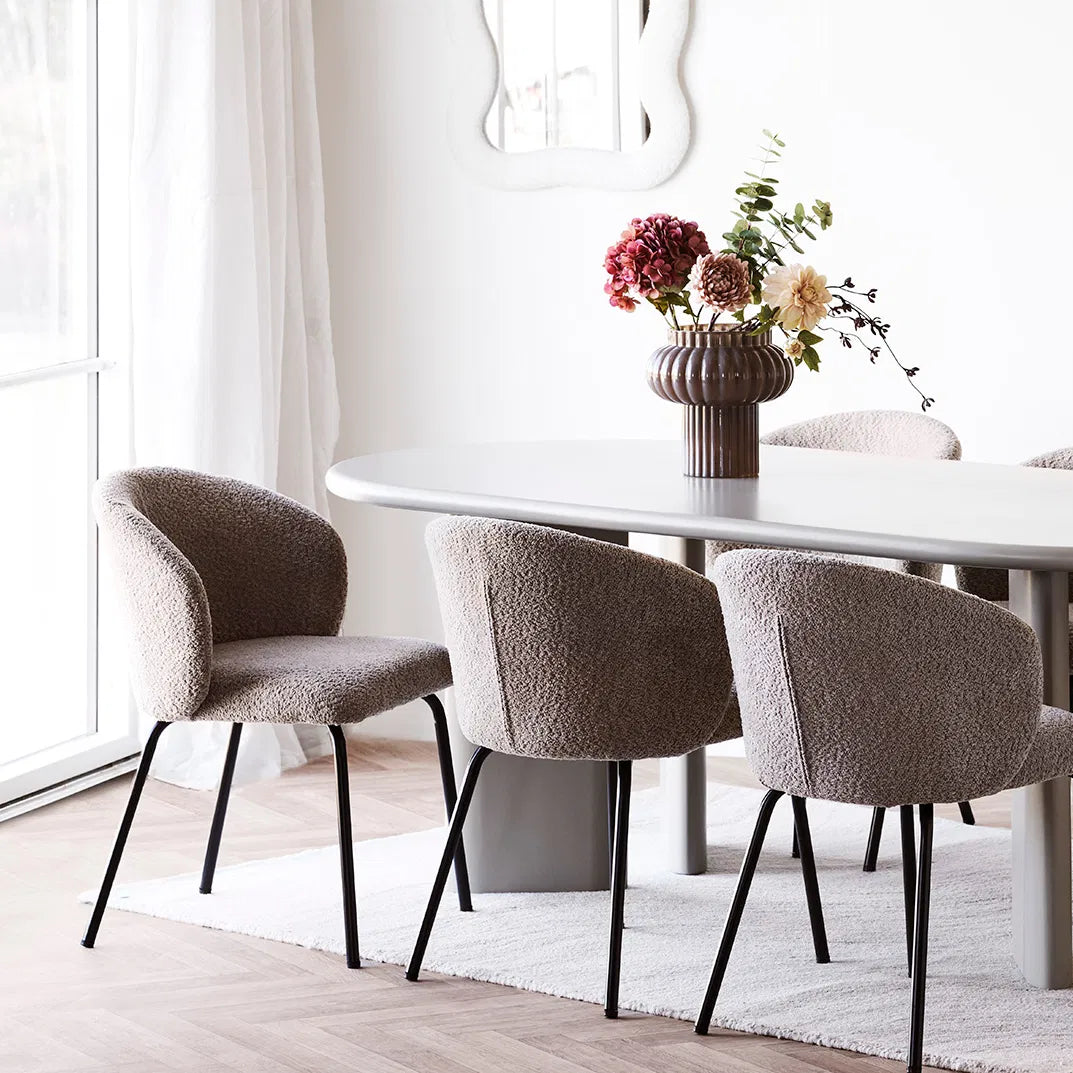 Vas i munblåst glas – brun