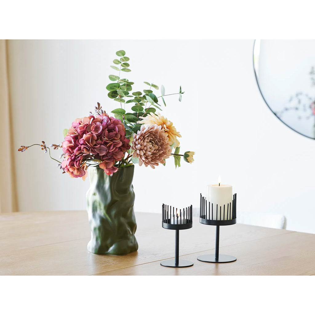 Cande – stilrena ljusstakar i svart stål (2-pack)