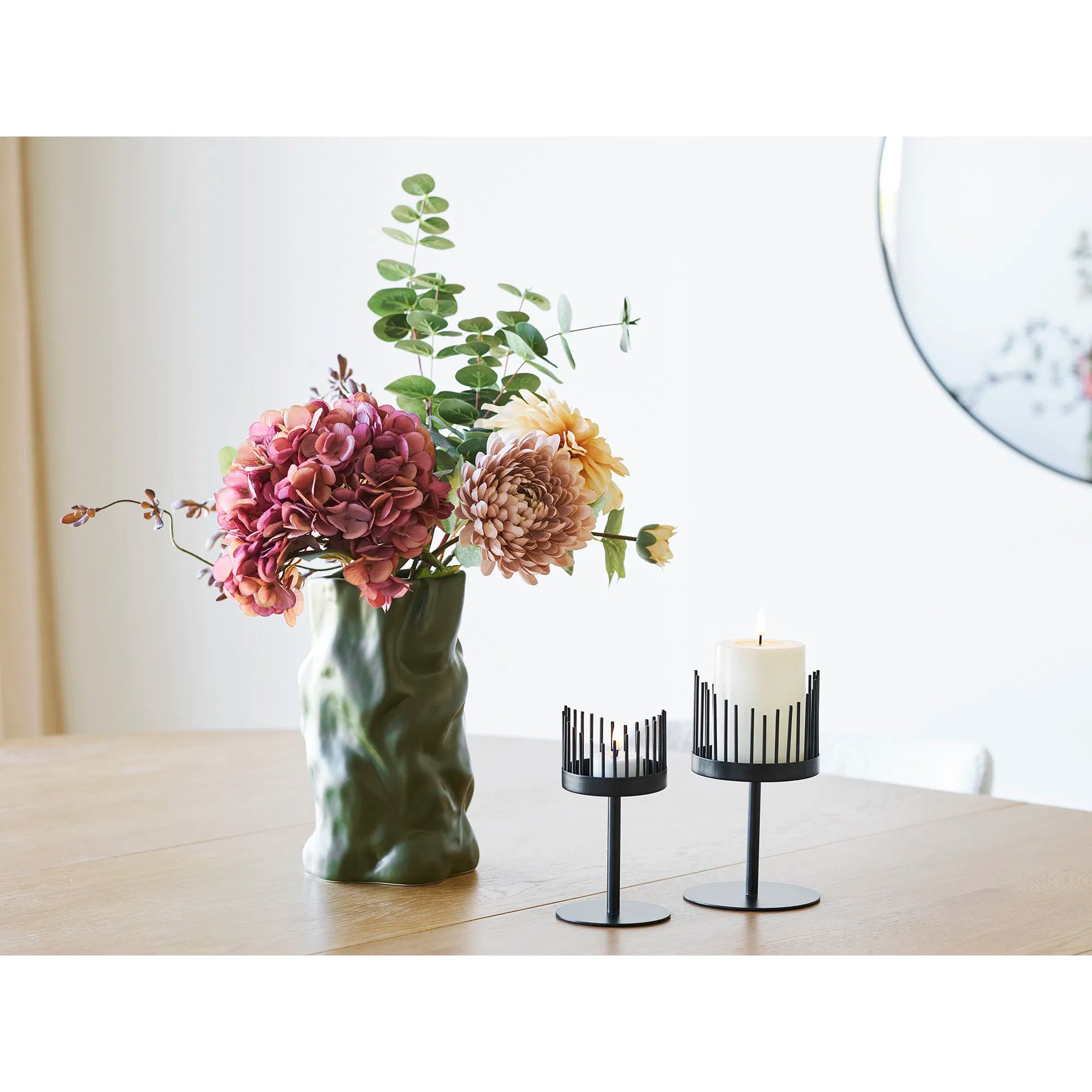 Cande – stilrena ljusstakar i svart stål (2-pack)