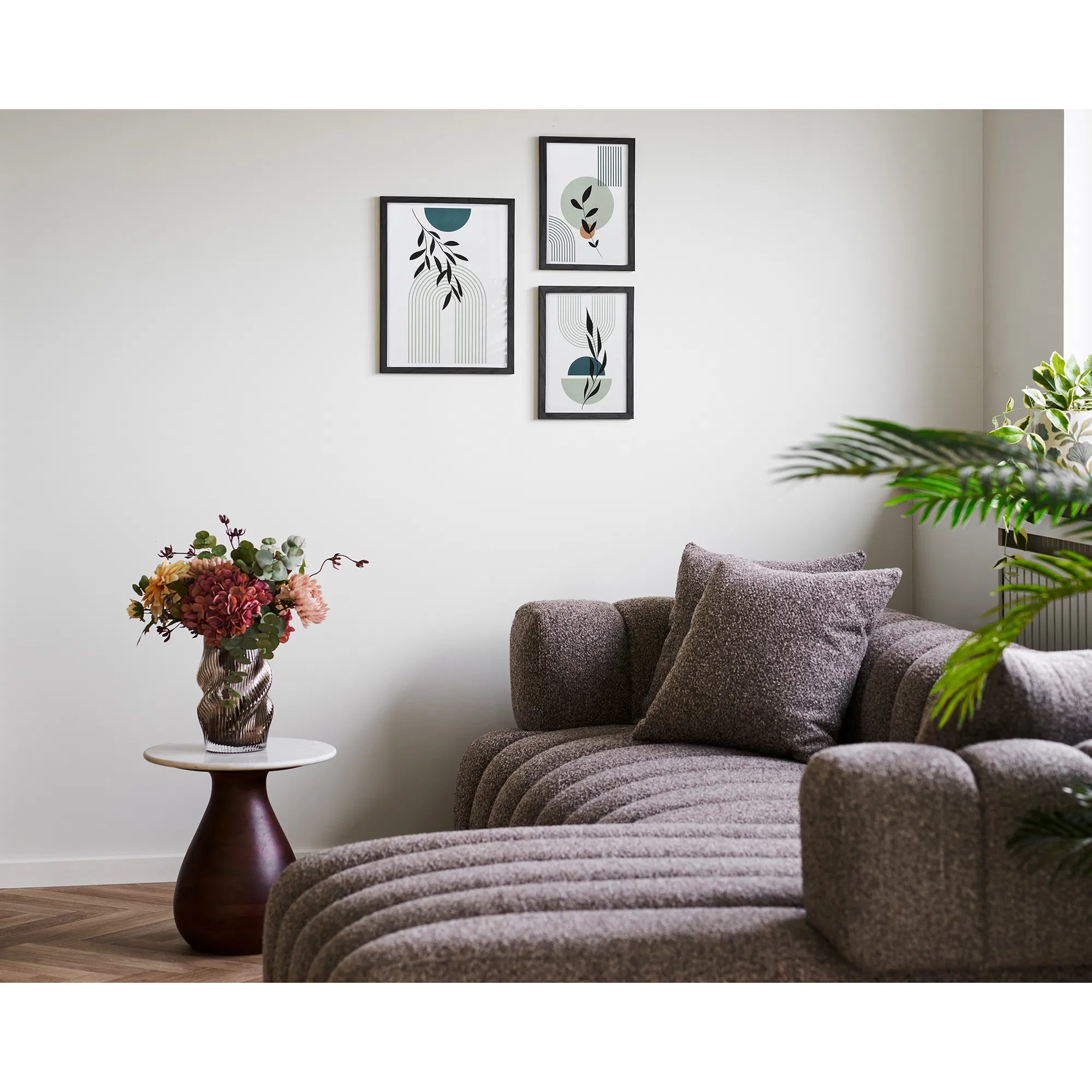 Aspen tavelramar – grafiska bladmotiv i svart (set om 3)