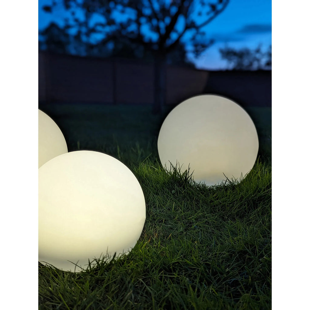 Lifton LED-lampa – vit solcellsbelysning för utomhusbruk