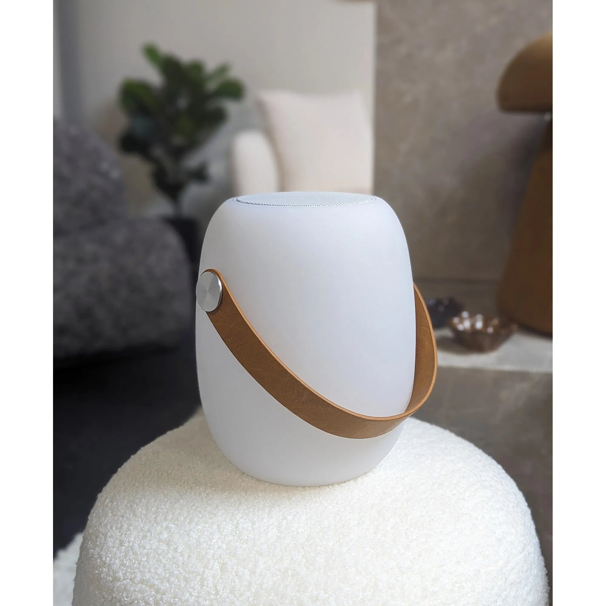 Cardiff LED-lampa – uppladdningsbar med handtag och Bluetooth-högtalare