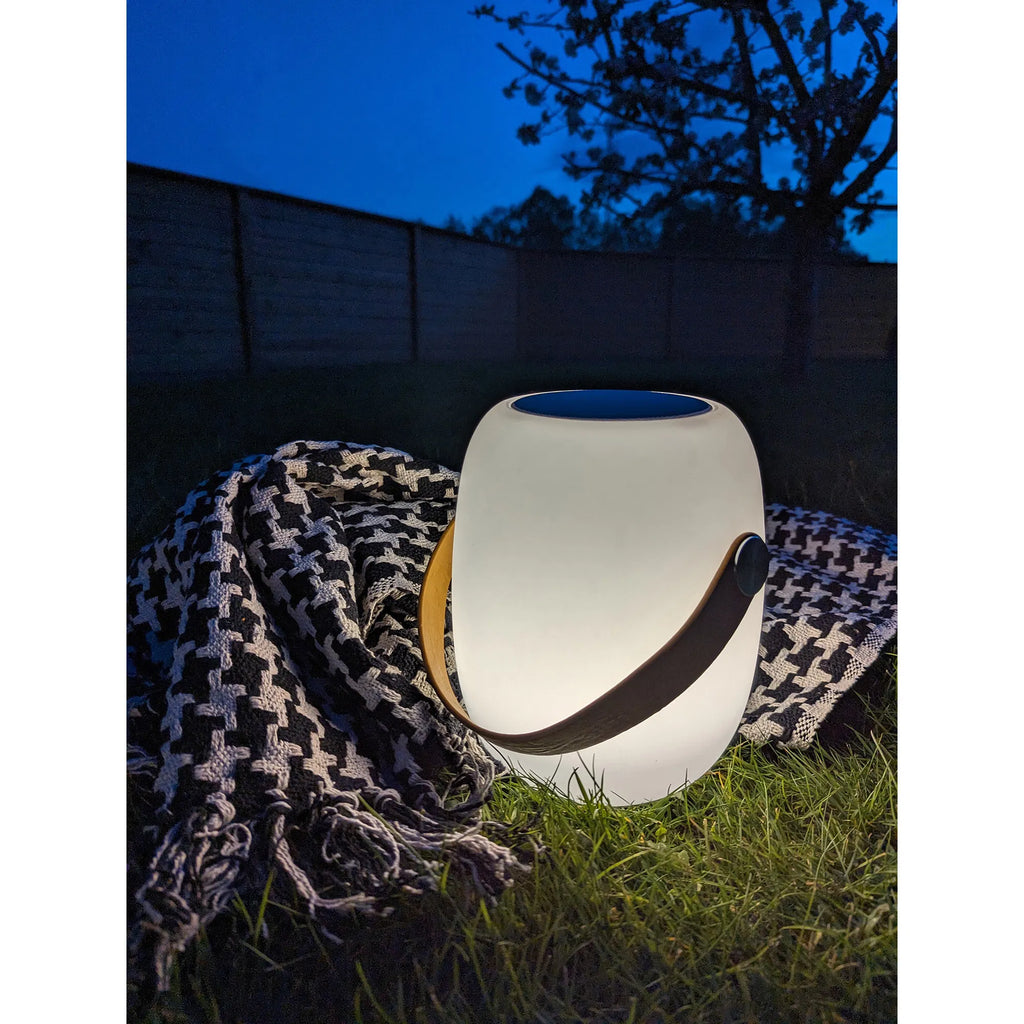Cardiff LED-lampa – uppladdningsbar med handtag och Bluetooth-högtalare