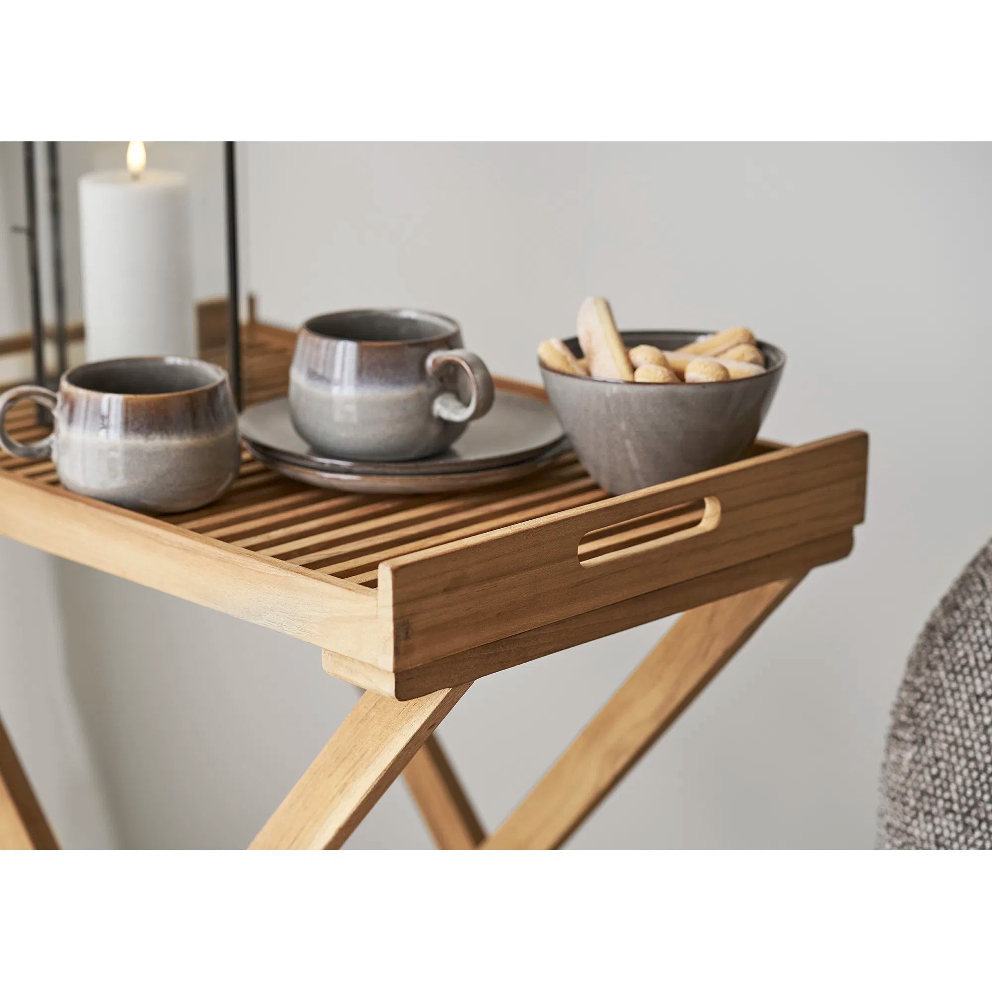 Ronda brickbord – hopfällbart serveringsbord i massiv teak