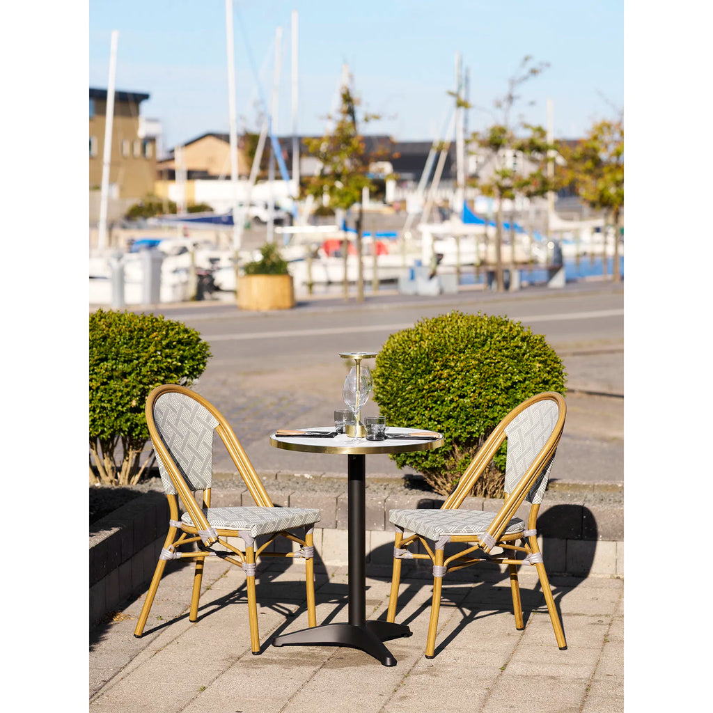 Bistrobord – elegant marmorkänsla med guldkant