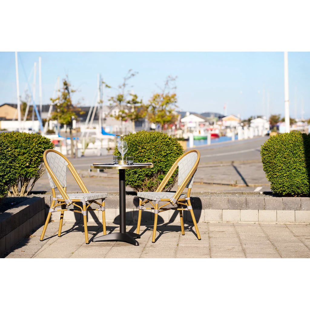 Bistrobord – elegant marmorkänsla med guldkant